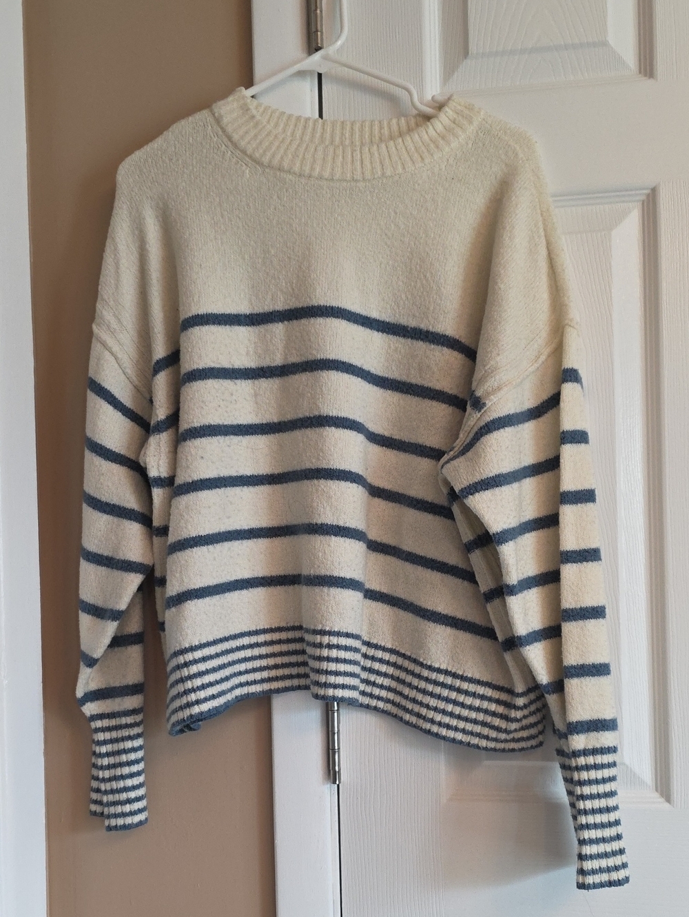 American EAGLE Women's Cream & Navy Stripe Crewneck Sweater - Size L